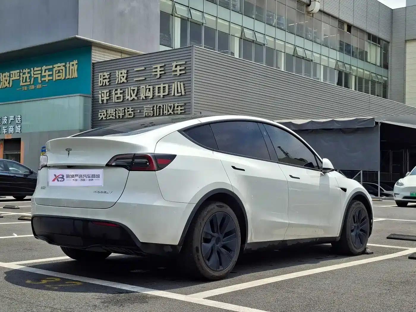 Model Y 2024 Long Range All-Wheel Drive — миниатюра 6