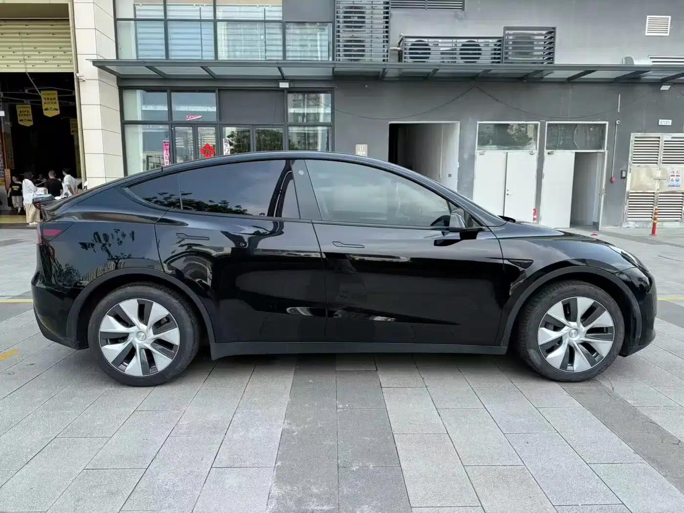 Model Y 2022 Facelift Rear-Wheel Drive Version — миниатюра 3