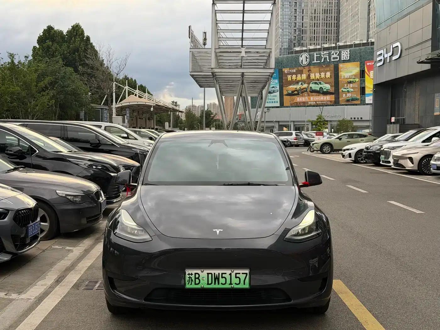 Model Y 2024 Rear-Wheel Drive — миниатюра 2