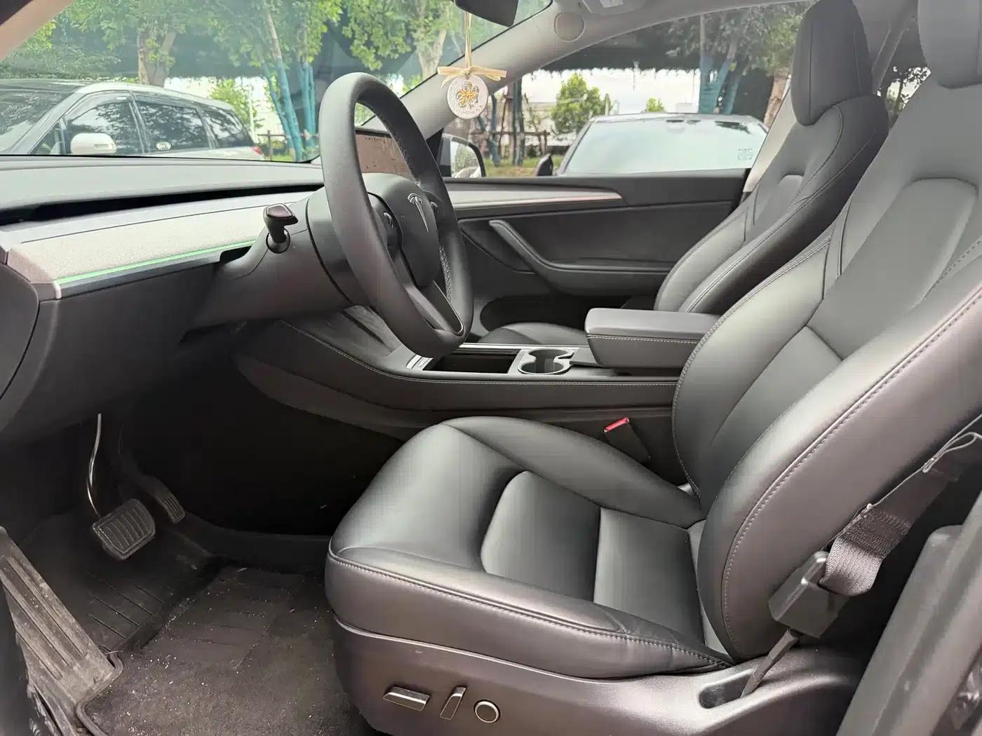 Model Y 2024 Rear-Wheel Drive — миниатюра 3