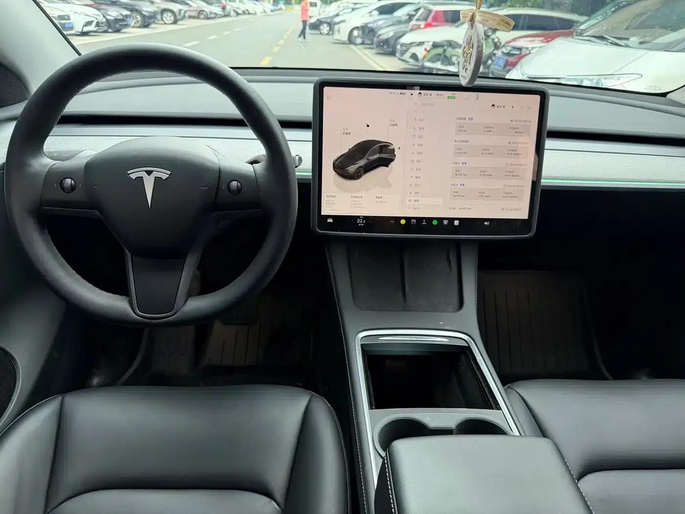 Model Y 2024 Rear-Wheel Drive — миниатюра 4