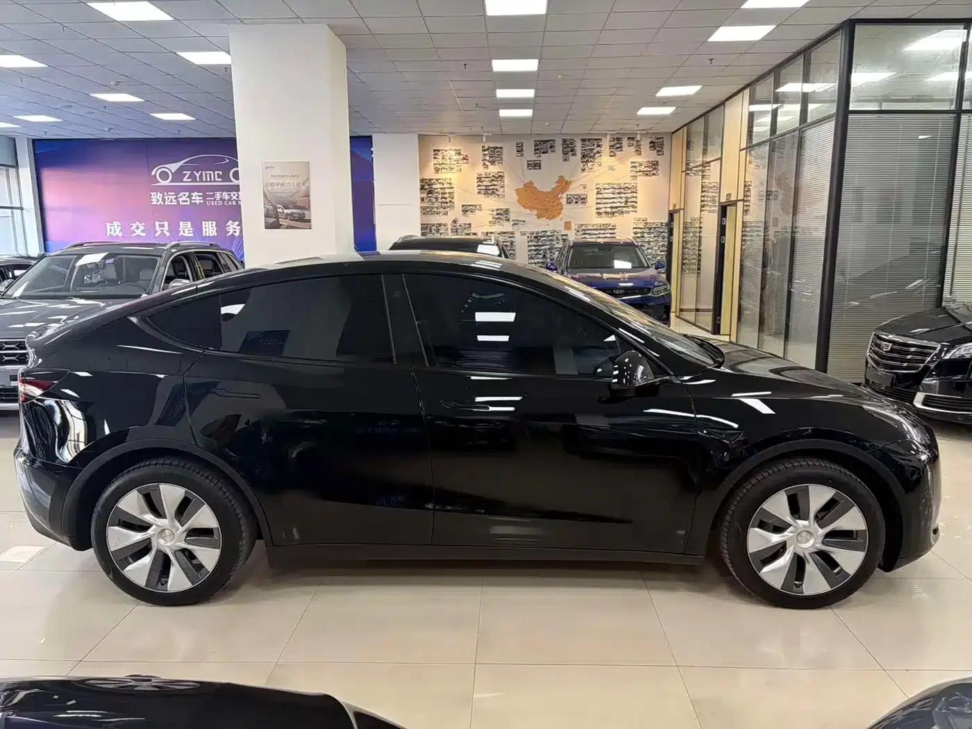 Model Y 2022 Rear-Wheel Drive — миниатюра 7