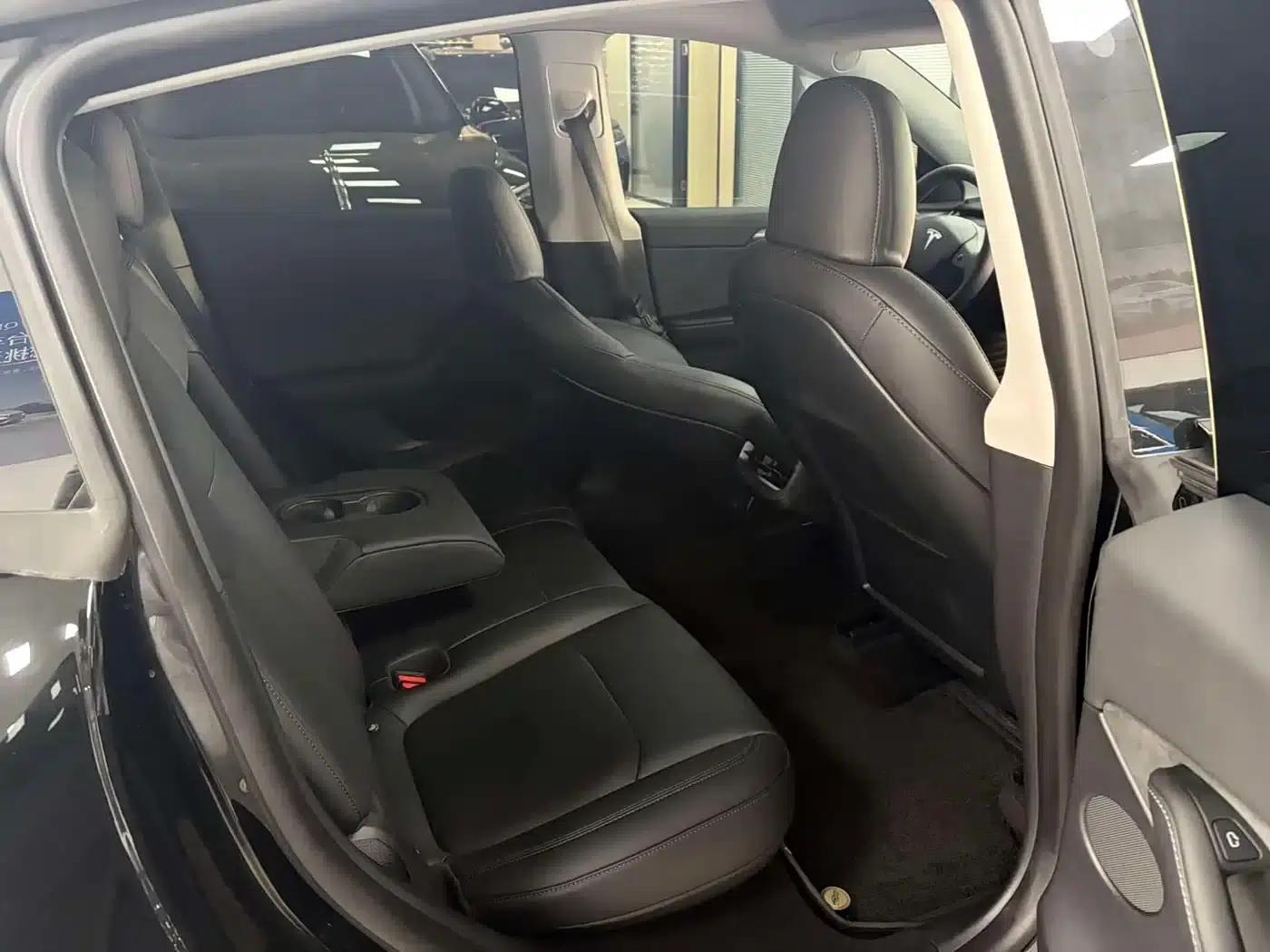 Model Y 2022 Rear-Wheel Drive — миниатюра 10