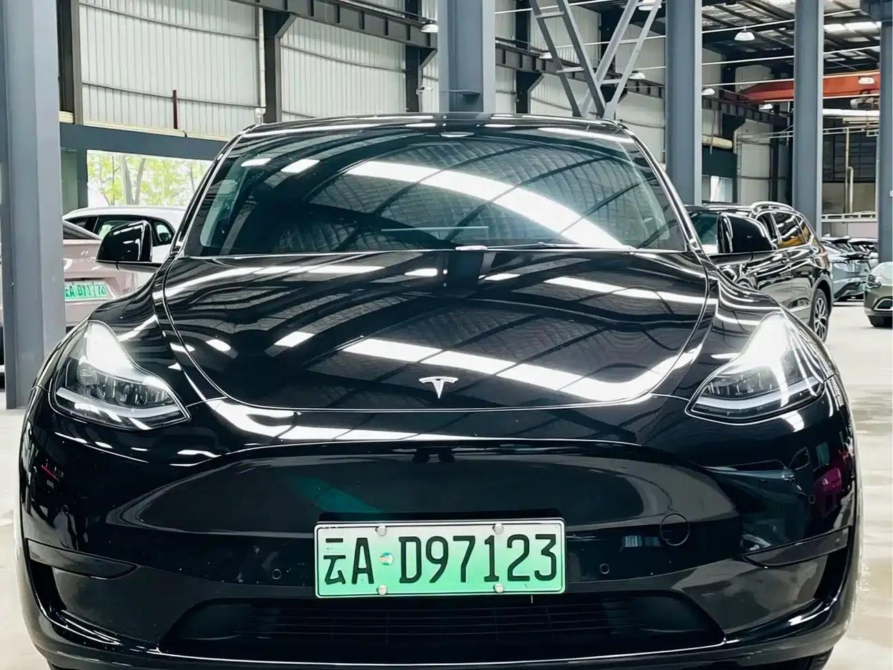 Model Y 2023 Rear-Wheel Drive — миниатюра 2