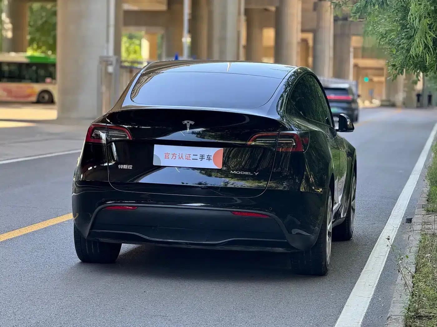 Model Y 2022 Facelift Long Range All-Wheel Drive Version — миниатюра 12