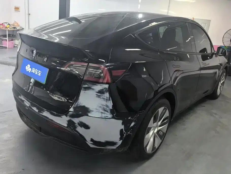 Model Y 2022 Rear-Wheel Drive — миниатюра 3