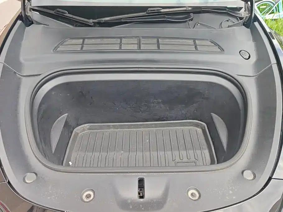Model Y 2022 Rear-Wheel Drive — миниатюра 10