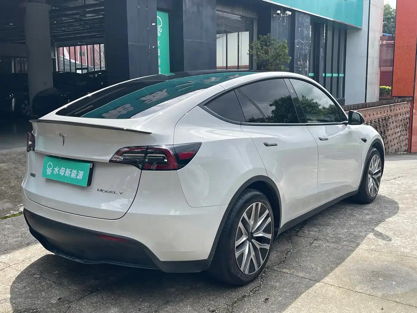 Model Y 2024 Rear-Wheel Drive — миниатюра 4