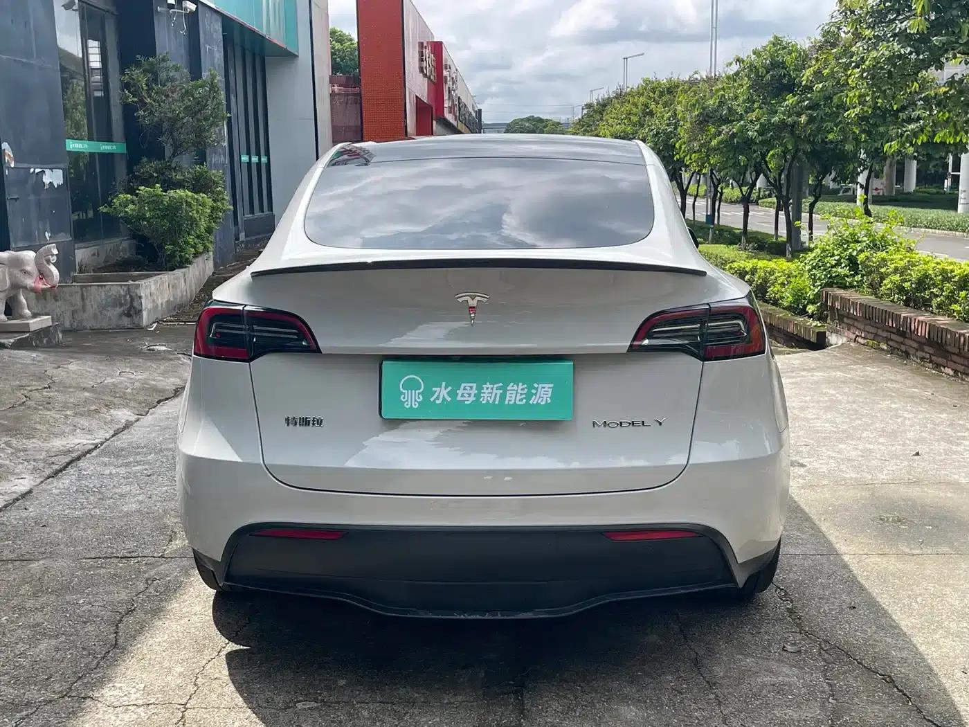 Model Y 2024 Rear-Wheel Drive — миниатюра 5