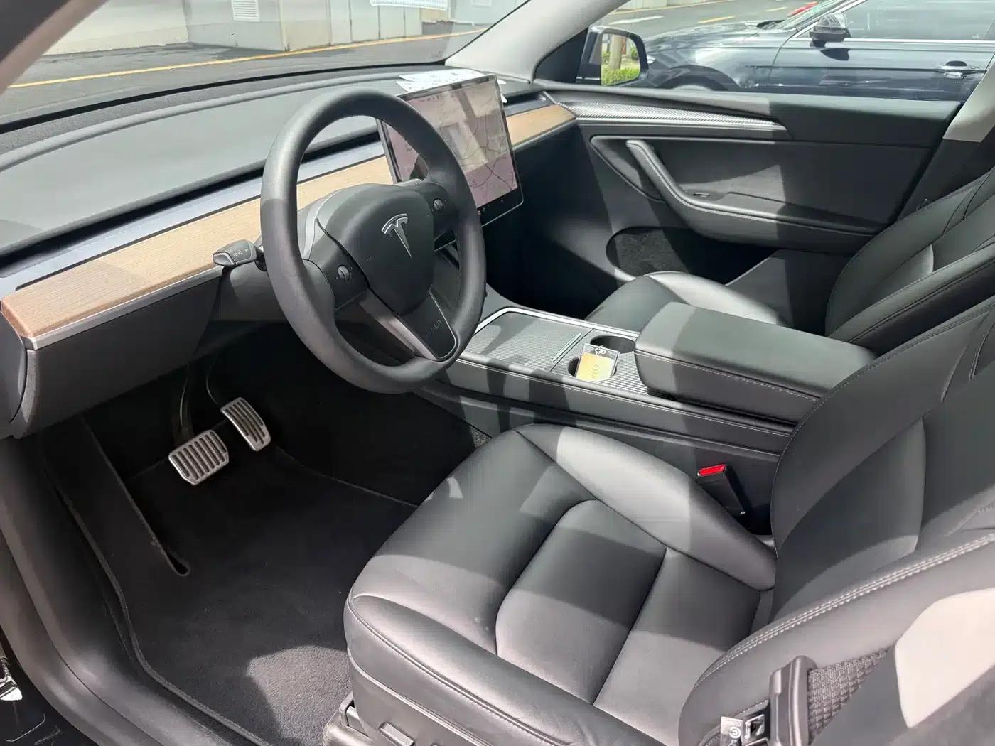 Model Y 2021 Long Range All-Wheel Drive — миниатюра 4