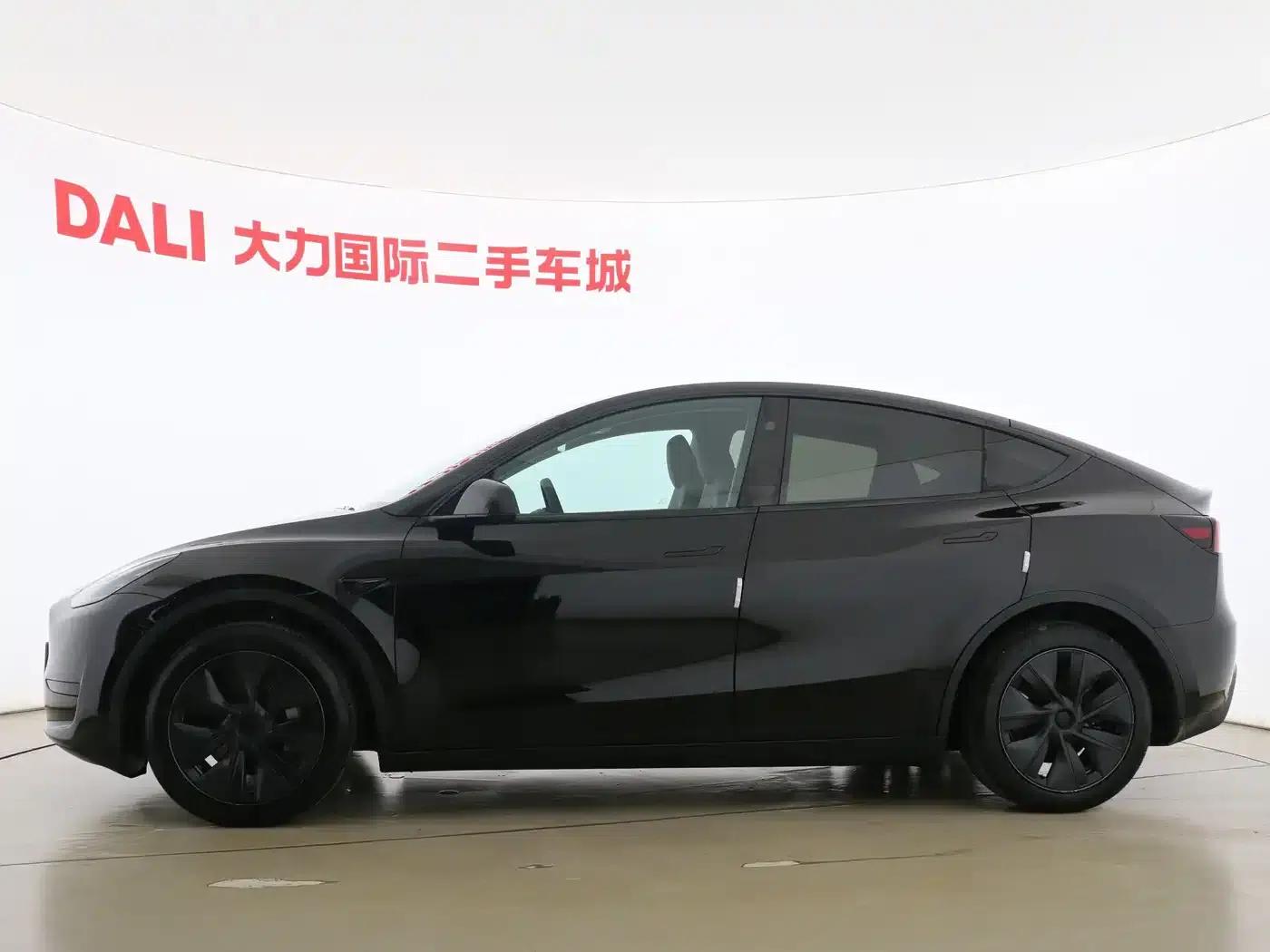 Model Y 2023 Rear-Wheel Drive — миниатюра 8