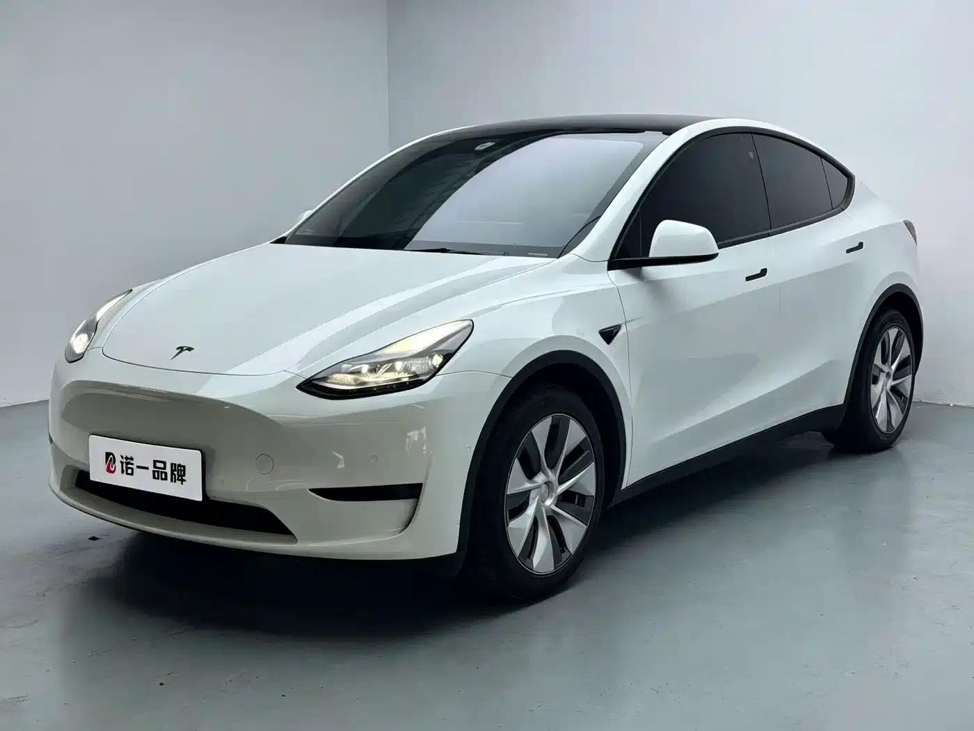 Model Y 2022 Rear-Wheel Drive — миниатюра 1