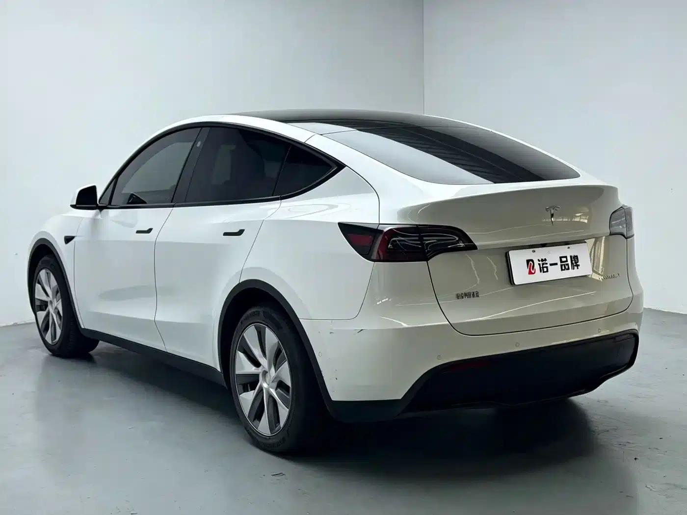 Model Y 2022 Rear-Wheel Drive — миниатюра 5