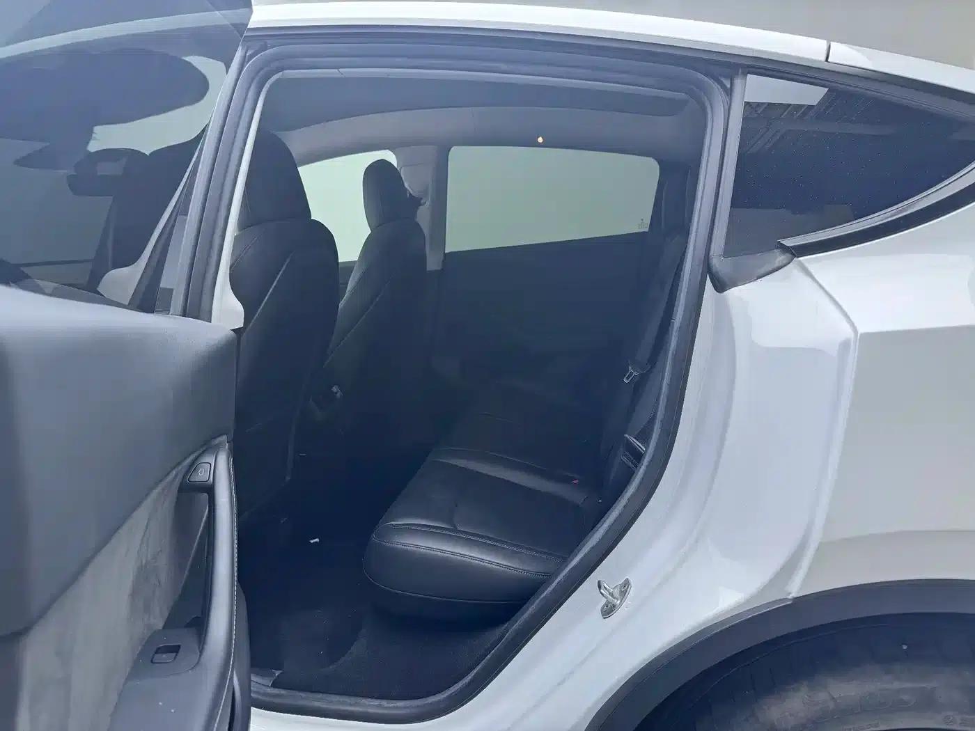 Model Y 2022 Rear-Wheel Drive — миниатюра 9