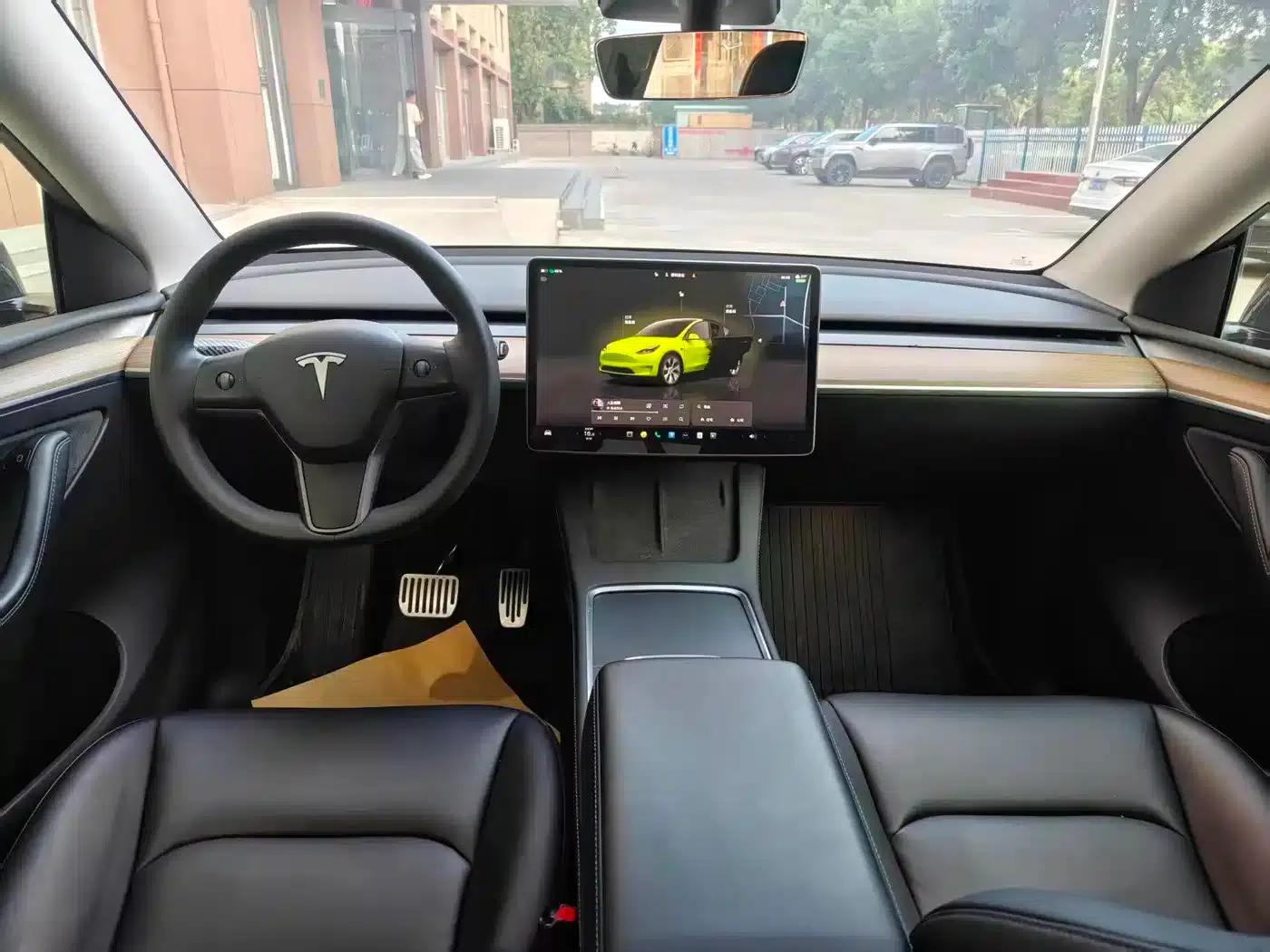 Model Y 2022 Rear-Wheel Drive — миниатюра 5