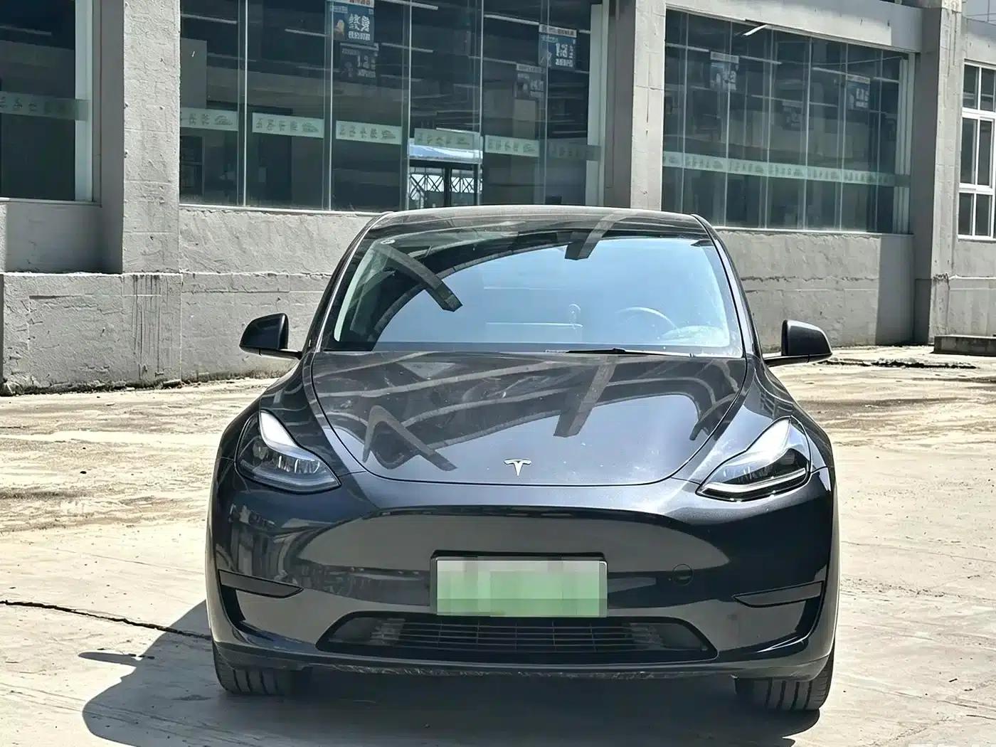 Model Y 2024 Rear-Wheel Drive — миниатюра 2