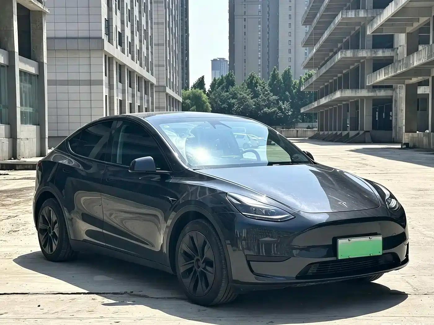 Model Y 2024 Rear-Wheel Drive — миниатюра 3