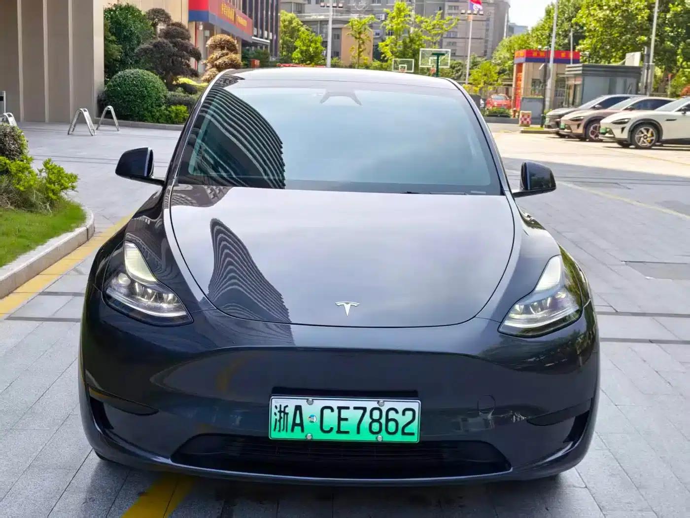 Model Y 2024 Rear-Wheel Drive — миниатюра 2