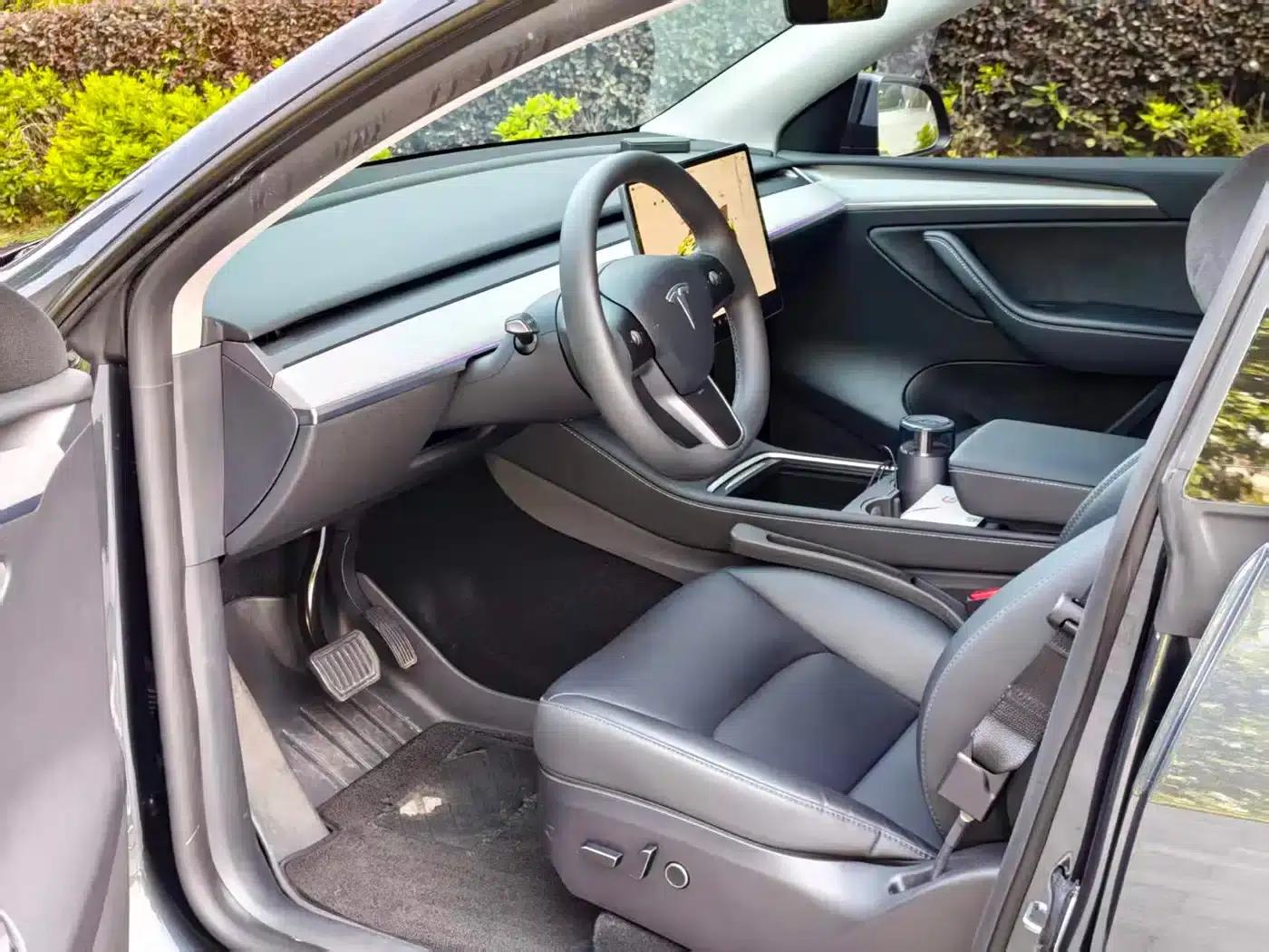 Model Y 2024 Rear-Wheel Drive — миниатюра 11