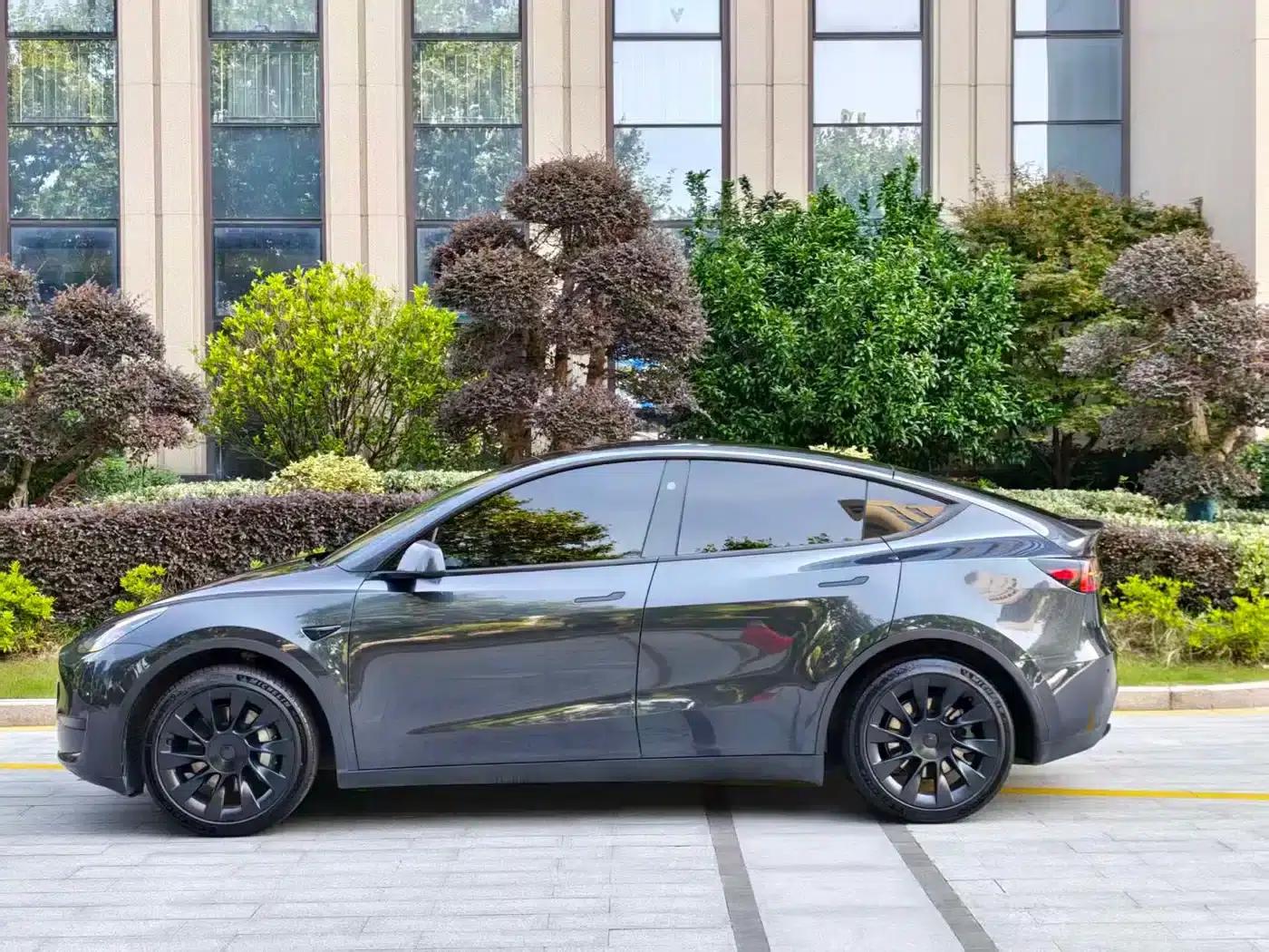 Model Y 2024 Rear-Wheel Drive — миниатюра 10