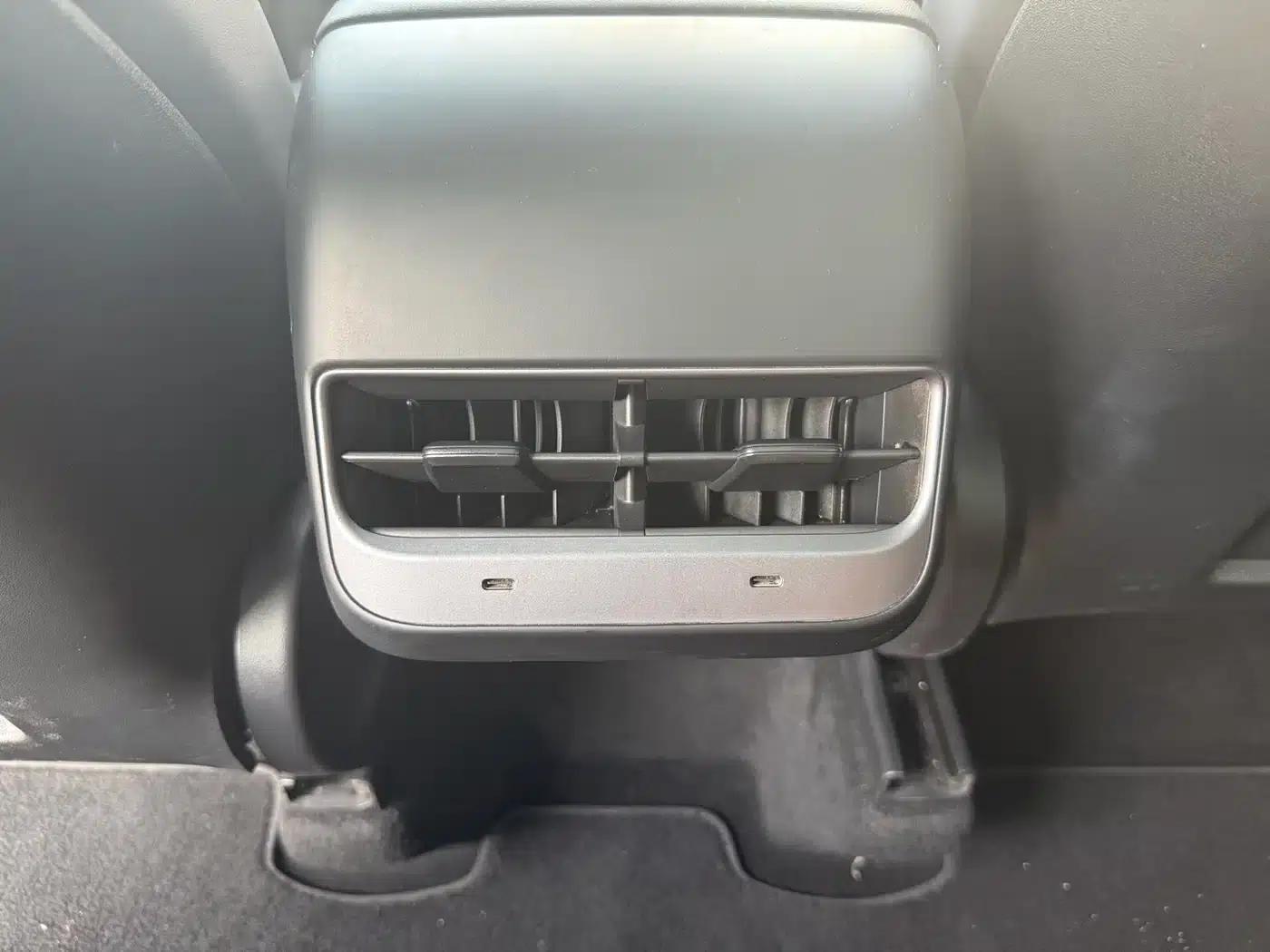 Model Y 2022 Rear-Wheel Drive — миниатюра 11