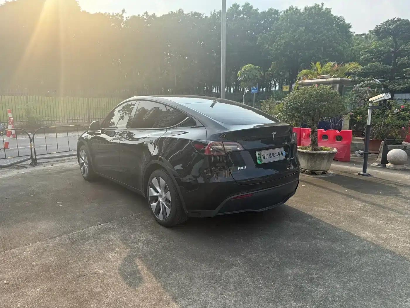 Model Y 2022 Rear-Wheel Drive — миниатюра 16