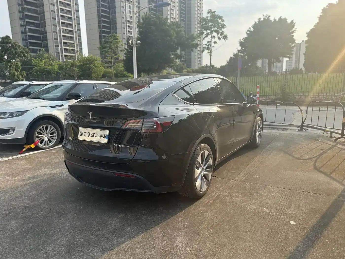 Model Y 2022 Rear-Wheel Drive — миниатюра 18
