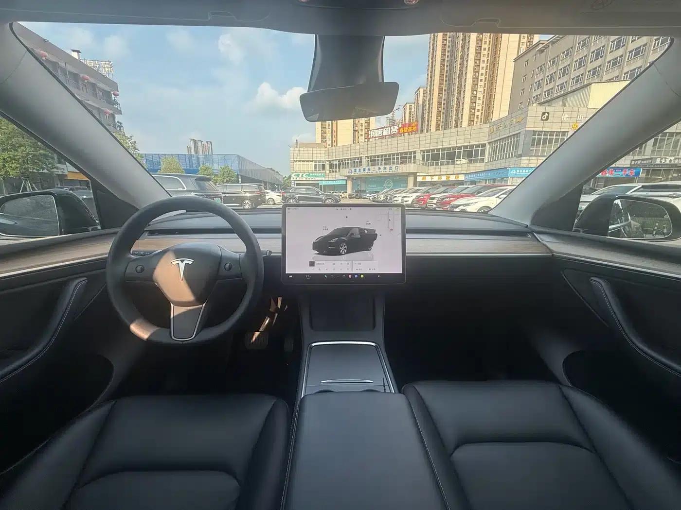 Model Y 2022 Rear-Wheel Drive — миниатюра 6