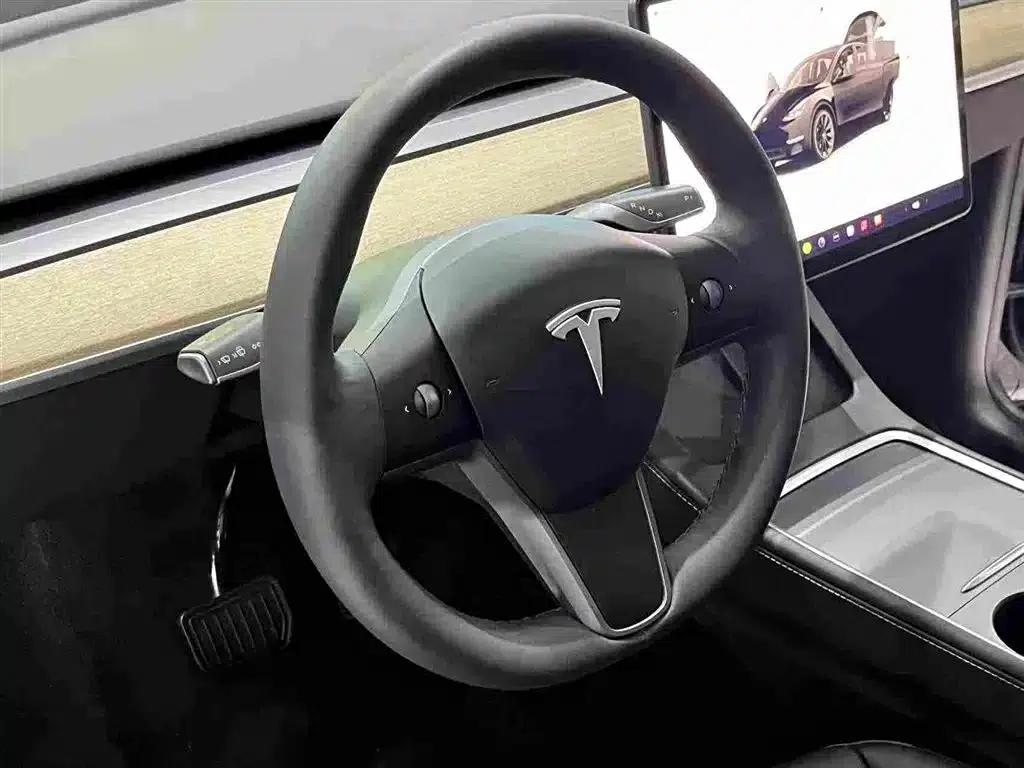 Model Y 2022 Rear-Wheel Drive — миниатюра 15
