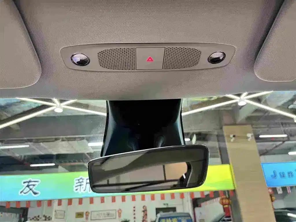 Model Y 2022 Rear-Wheel Drive — миниатюра 16
