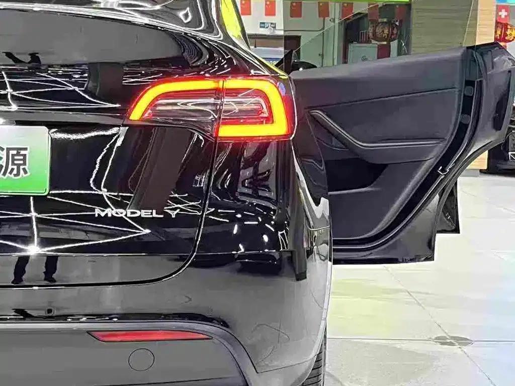 Model Y 2022 Rear-Wheel Drive — миниатюра 19