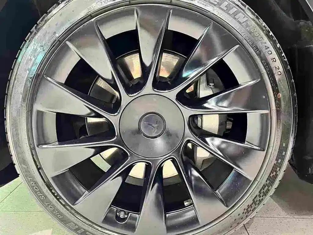Model Y 2022 Rear-Wheel Drive — миниатюра 21