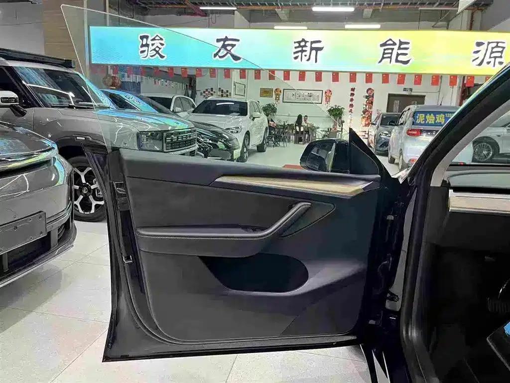 Model Y 2022 Rear-Wheel Drive — миниатюра 26