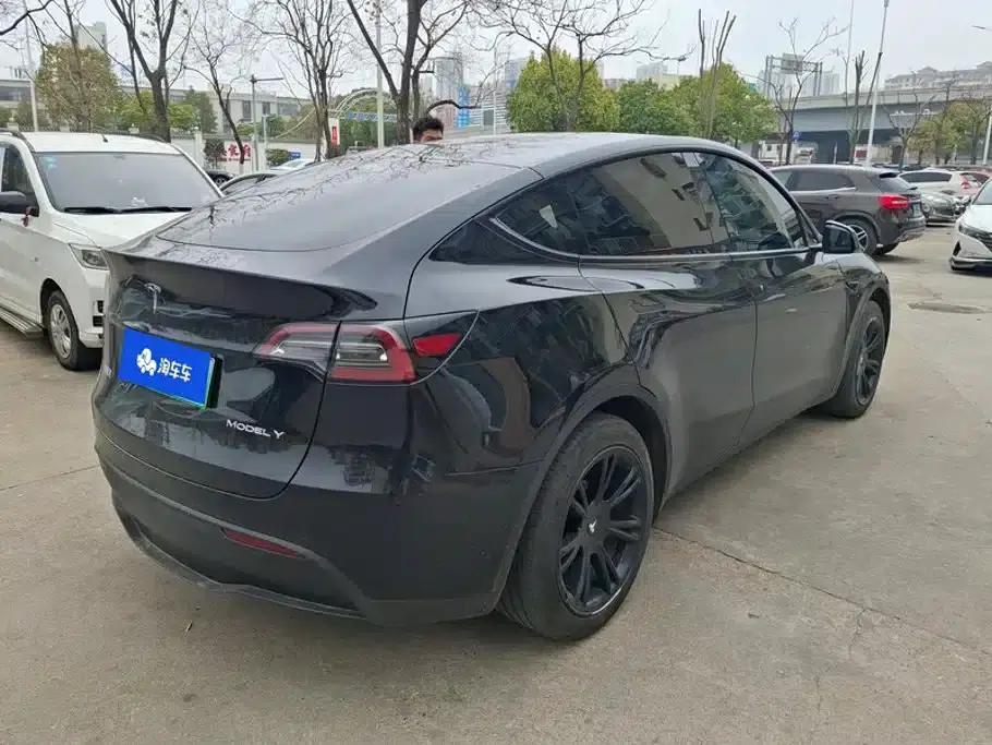 Model Y 2022 Facelift Rear-Wheel Drive Version — миниатюра 3