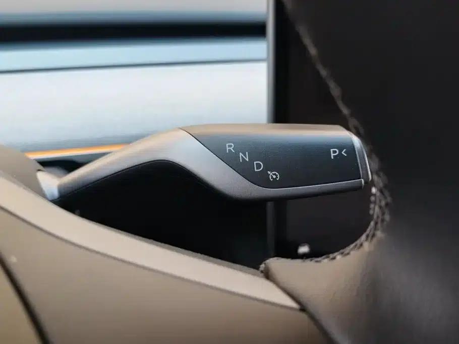 Model Y 2024 Rear-Wheel Drive — миниатюра 16