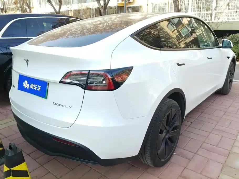 Model Y 2024 Rear-Wheel Drive — миниатюра 3