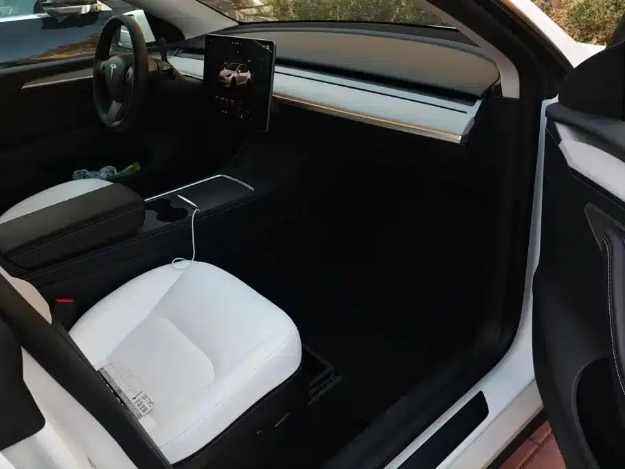 Model Y 2024 Rear-Wheel Drive — миниатюра 8