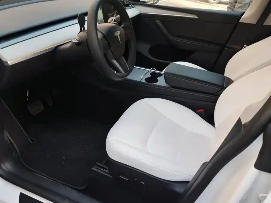 Model Y 2024 Rear-Wheel Drive — миниатюра 9