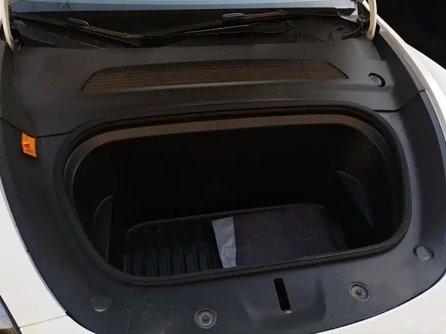 Model Y 2024 Rear-Wheel Drive — миниатюра 10