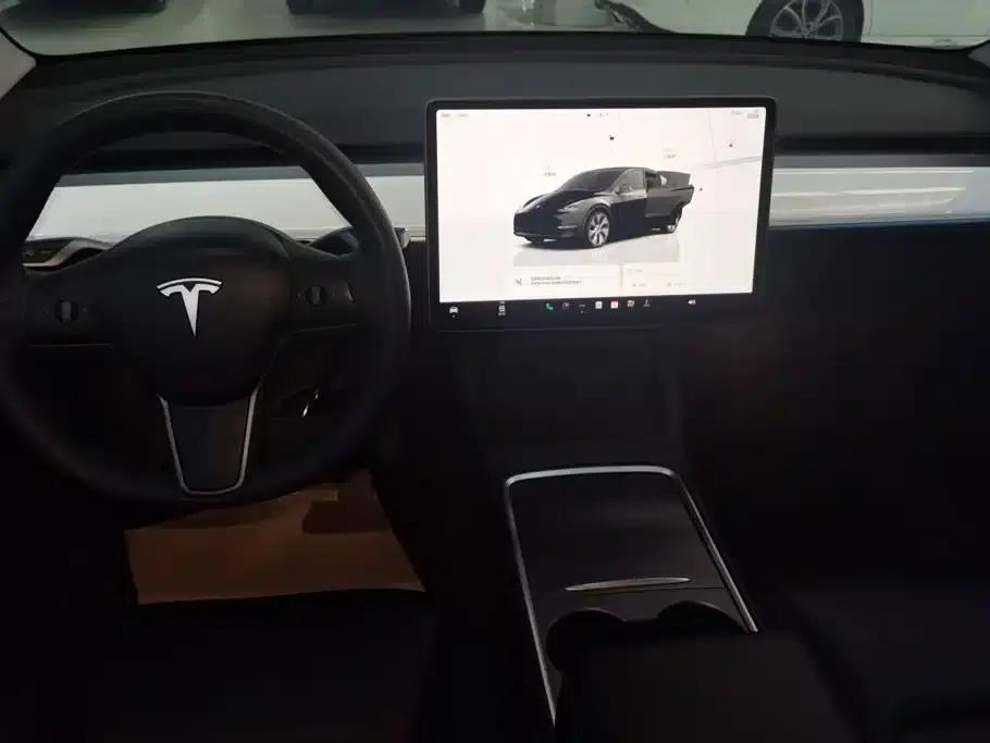 Model Y 2023 Rear-Wheel Drive — миниатюра 12