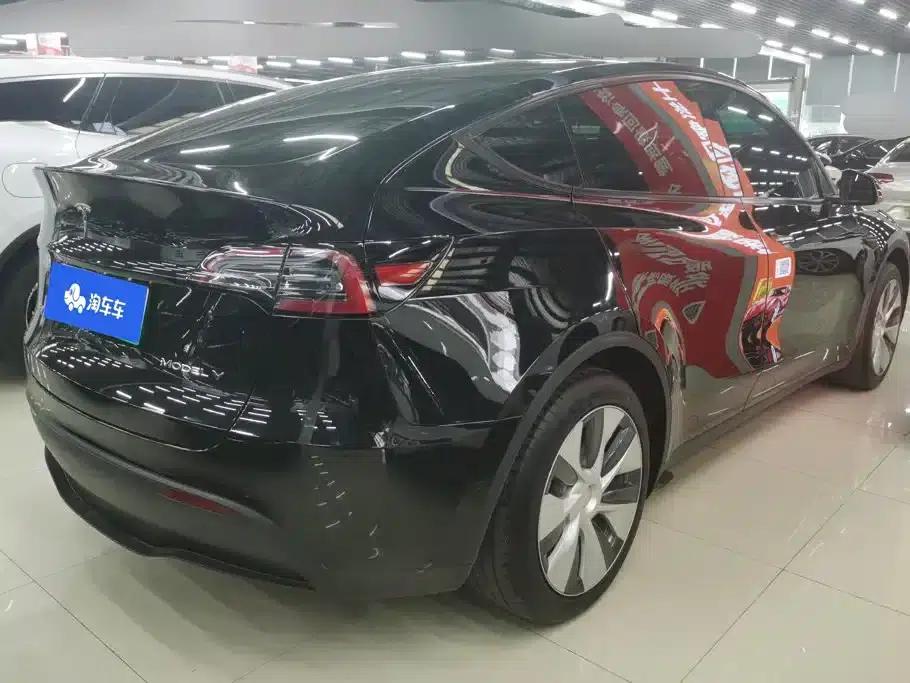 Model Y 2023 Rear-Wheel Drive — миниатюра 3