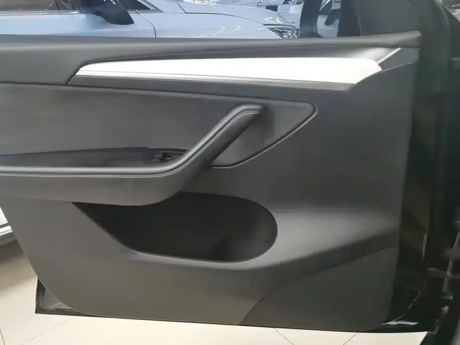 Model Y 2023 Rear-Wheel Drive — миниатюра 7