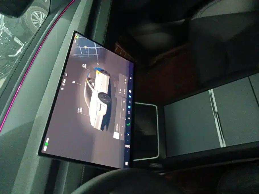 Model Y 2026 Rear-Wheel Drive — миниатюра 13
