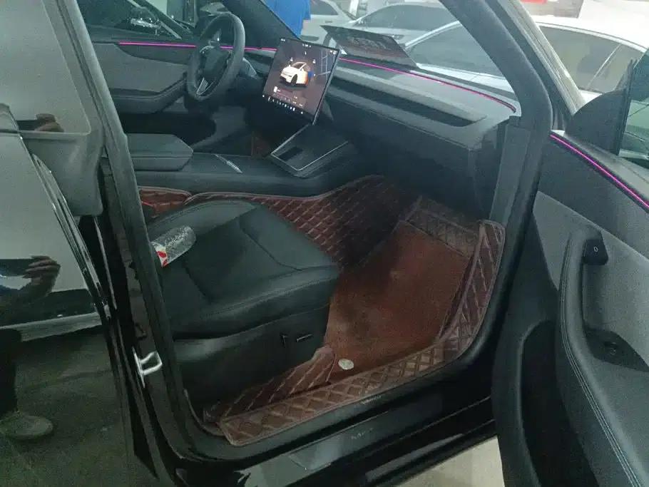 Model Y 2026 Rear-Wheel Drive — миниатюра 8