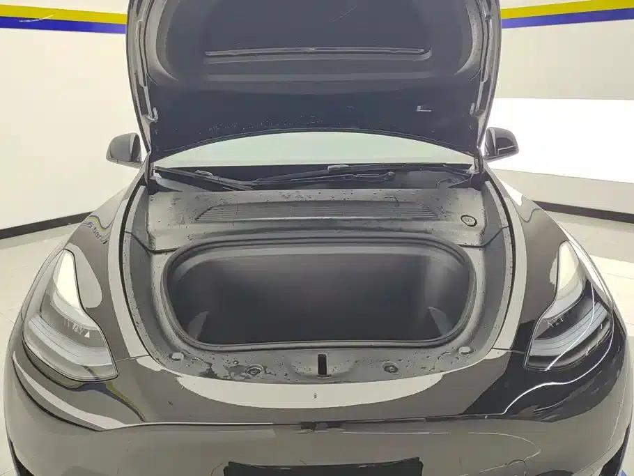 Model Y 2024 Rear-Wheel Drive — миниатюра 10