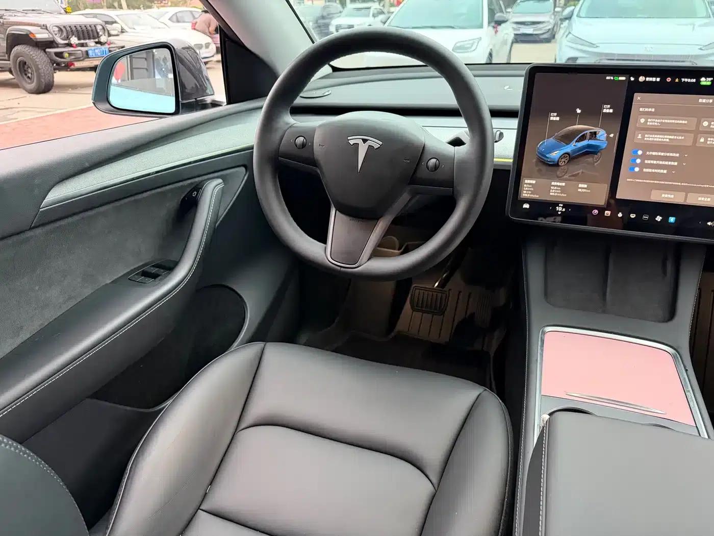 Model Y 2024 Rear-Wheel Drive — миниатюра 11