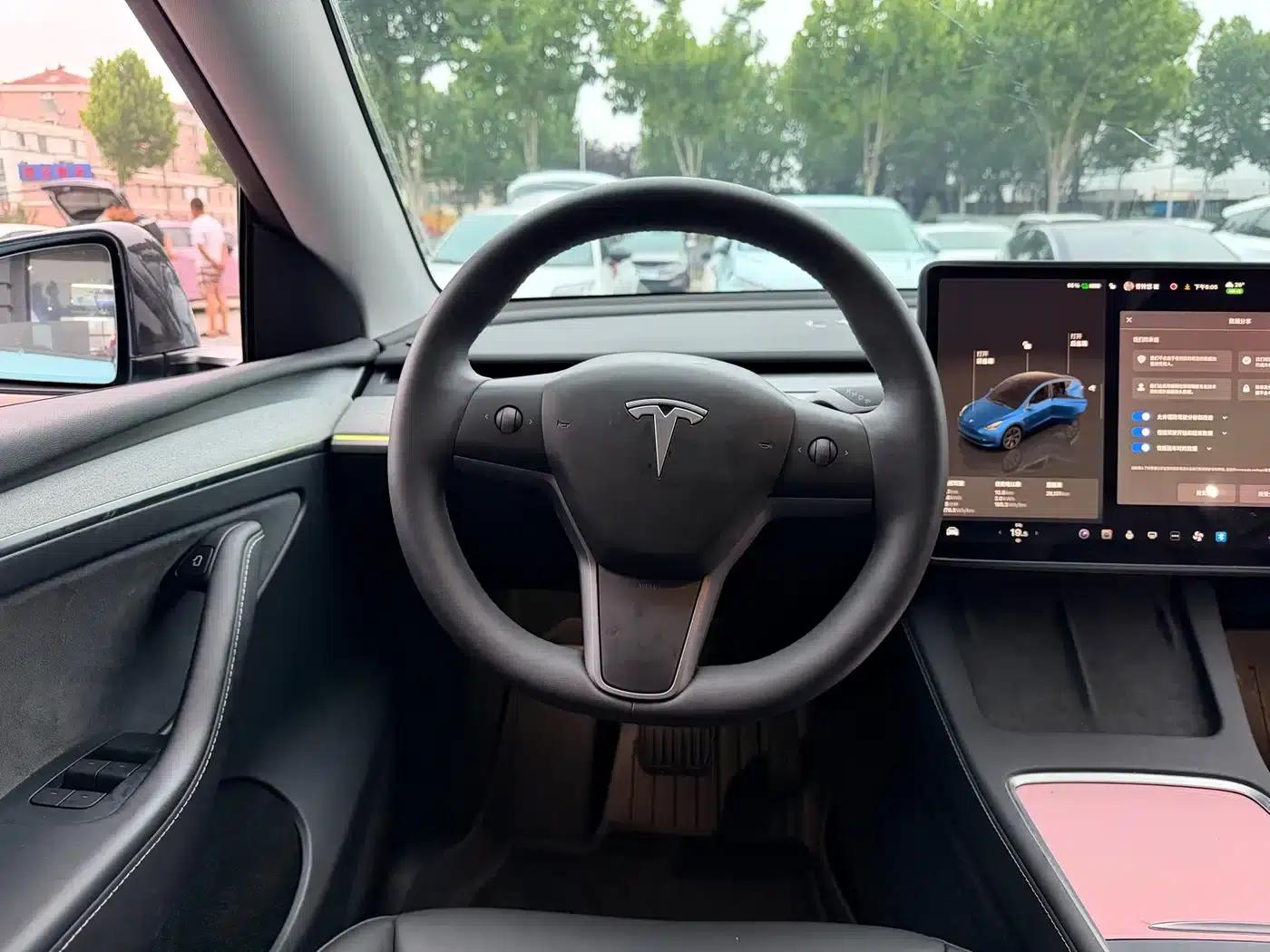 Model Y 2024 Rear-Wheel Drive — миниатюра 12