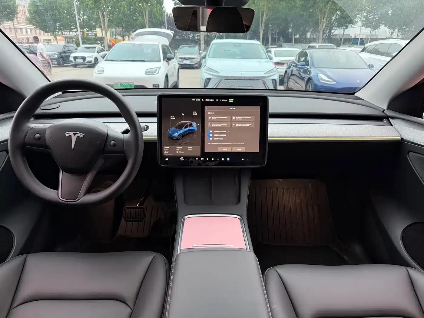 Model Y 2024 Rear-Wheel Drive — миниатюра 9