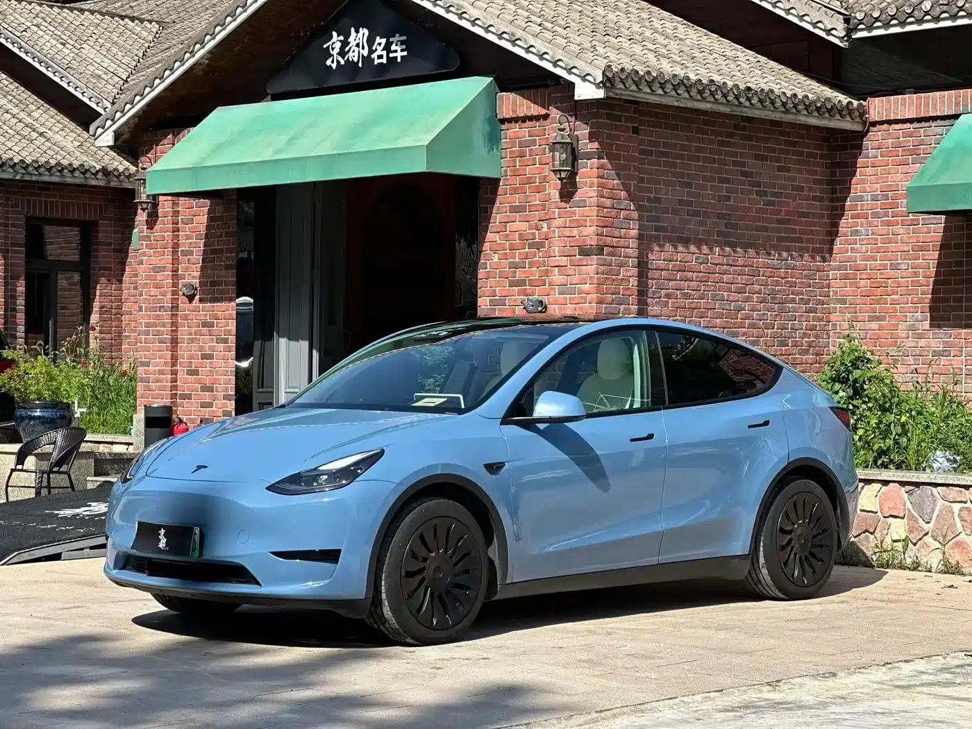 Model Y 2023 Rear-Wheel Drive — миниатюра 1