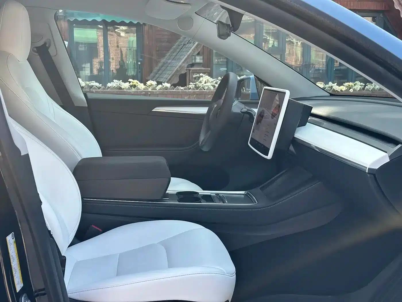 Model Y 2023 Rear-Wheel Drive — миниатюра 18
